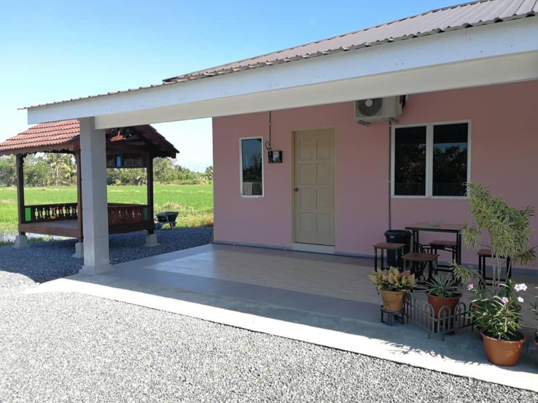 Chalet Desa Halban Kangar Eksteriør bilde